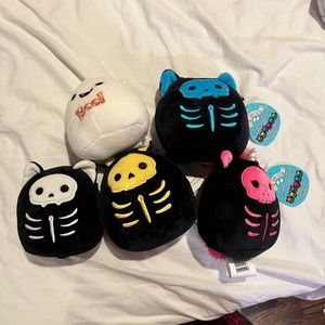 5 pack halloween squish